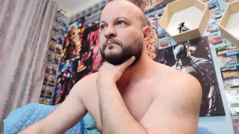 Snapshot of muscular_bear chatting on 19, 2, 2026 Chris online show from 19, 2, 2026