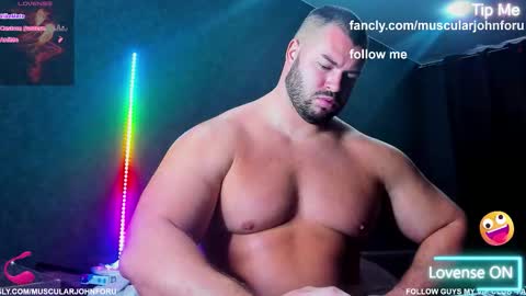 Snapshot of muscularjohnforu chatting on 20, 9, 2025 click icon for peach online show from 20, 9, 2025