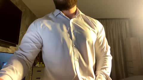 muscularjuggler online show from 1, 3, 2026