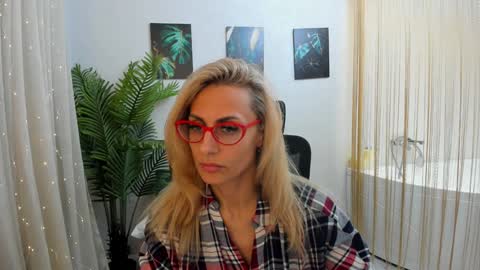 Diana online show from 7, 2, 2025