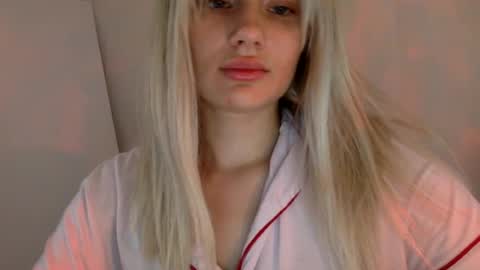 Snapshot of musescorner chatting on 24, 6, 2026 musescorner online show from 24, 6, 2026