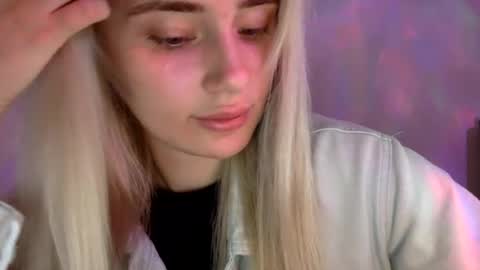 Snapshot of musescorner chatting on 7, 7, 2026 musescorner online show from 7, 7, 2026