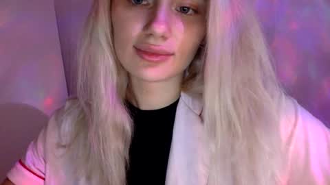 Snapshot of musescorner chatting on 16, 7, 2026 musescorner online show from 16, 7, 2026