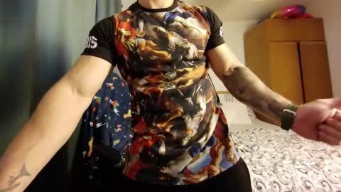 Snapshot of muslejoker chatting on 1, 10, 2025 musle joker online show from 1, 10, 2025