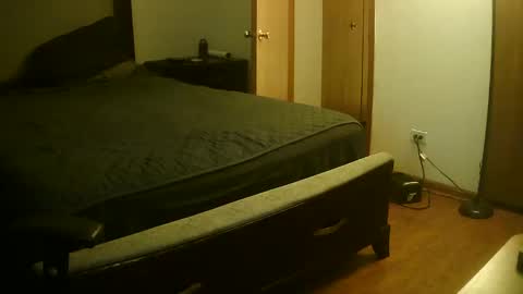 mustenjoyhead79 online show from 15, 9, 2025