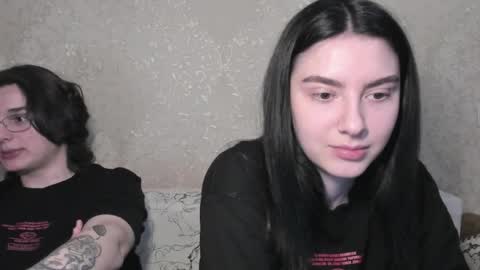 cute couple online show from 6, 4, 2026