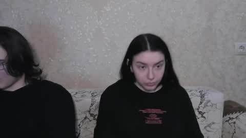 cute couple online show from 3, 5, 2026