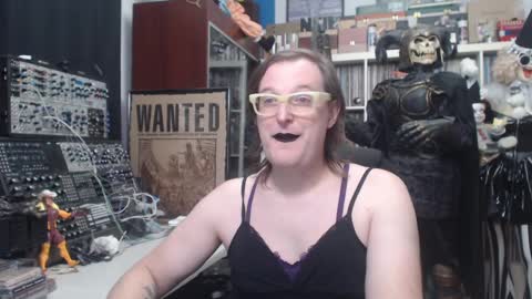 Muziknerd online show from 2, 2, 2025