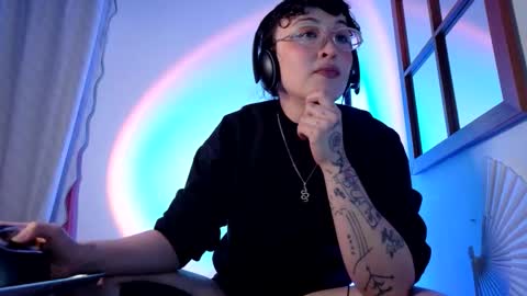 Snapshot of mx_anouk_divine chatting on 12, 1, 2026 Mx. Anouk Divine online show from 12, 1, 2026