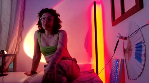 Snapshot of mx_anouk_divine chatting on 31, 3, 2026 Mx. Anouk Divine online show from 31, 3, 2026