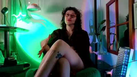 Snapshot of mx_anouk_divine chatting on 17, 5, 2026 Mx. Anouk Divine online show from 17, 5, 2026