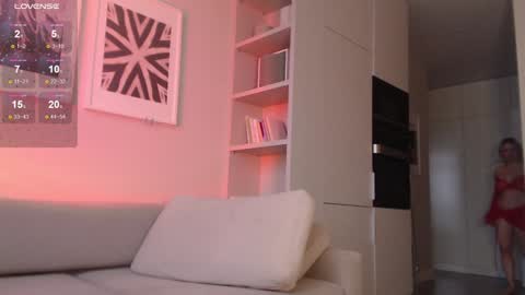 Hannah  welcome  online show from 8, 12, 2024