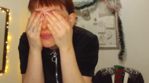     sara      i know you love me xoxox     online show from 10, 12, 2024