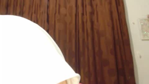     sara      i know you love me xoxox     online show from 16, 12, 2025