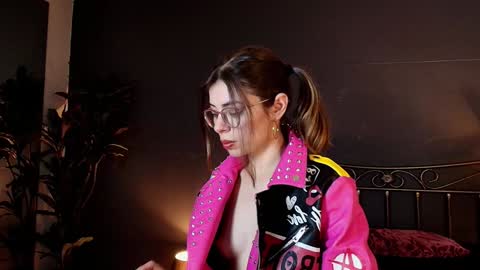 Maite online show from 3, 2, 2025