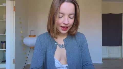 Snapshot of my_mia_ chatting on 27, 11, 2025 MIA I will be here Monday Wednesday Thursday Saturday online show from 27, 11, 2025