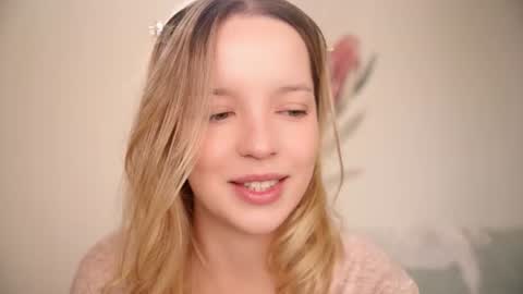 Snapshot of my_mia_ chatting on 25, 6, 2026 MIA I will be here Monday Wednesday Thursday Saturday online show from 25, 6, 2026