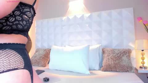 Mariana Evans online show from 12, 2, 2025