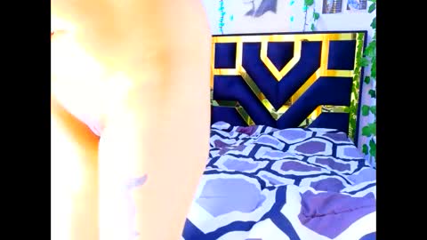 miagosling  NTMU  Dont forget follow me  online show from 23, 9, 2025