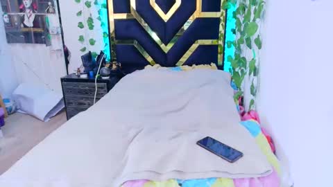 miagosling  NTMU  Dont forget follow me  online show from 30, 9, 2025