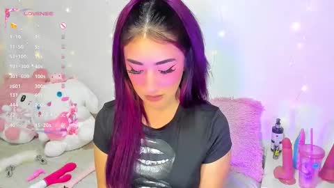 Snapshot of myeong_ chatting on 8, 10, 2025 online show from 8, 10, 2025