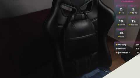 Juan  OF  myhairymacho online show from 5, 3, 2025