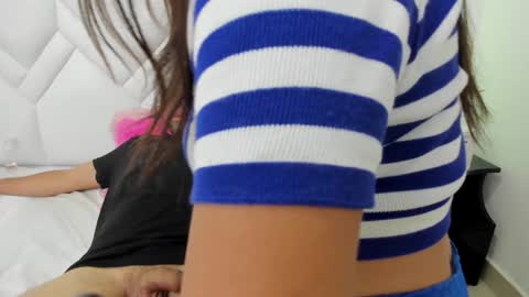 Snapshot of myinnocentwhore chatting on 8, 2, 2025 LINDA AND EMILIO online show from 8, 2, 2025