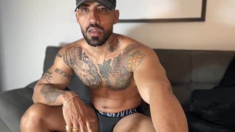 Myke esthetic online show from 10, 3, 2025