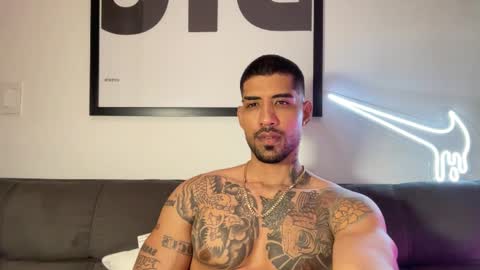 Myke esthetic online show from 29, 9, 2025