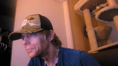 Snapshot of mykingofhearts chatting on 2, 7, 2026 Your King of hearts online show from 2, 7, 2026