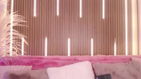 Myla  online show from 30, 9, 2025