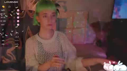 MylaFlores online show from 21, 2, 2025