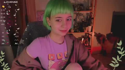 MylaFlores online show from 4, 3, 2025