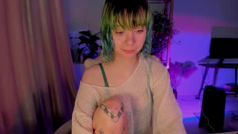 MylaFlores online show from 11, 9, 2025