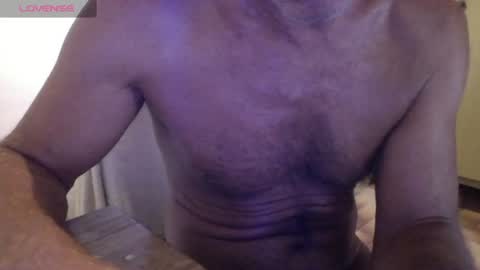 Bi sexy guy lovense hush is on private is open or password show tip if you like. online show from 6, 7, 2026