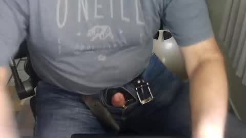 Just hanging out - No pressure online show from 2, 5, 2026