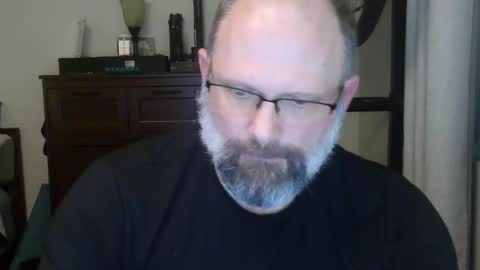 Just hanging out - No pressure online show from 6, 5, 2026