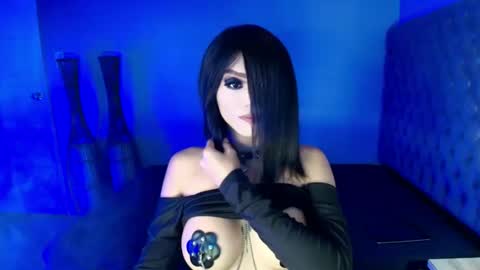 queen nicole online show from 8, 3, 2025