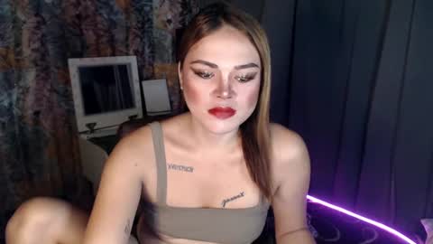UR GIRL NEXTDOOR online show from 12, 1, 2025