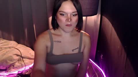 UR GIRL NEXTDOOR online show from 27, 2, 2025