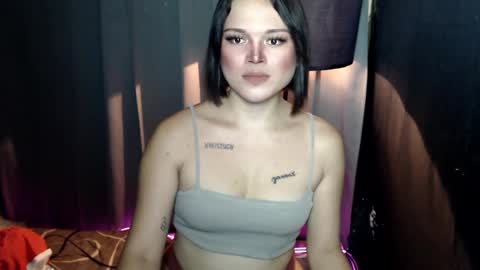 UR GIRL NEXTDOOR online show from 8, 3, 2025