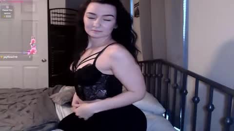 MysticMuse online show from 5, 2, 2025