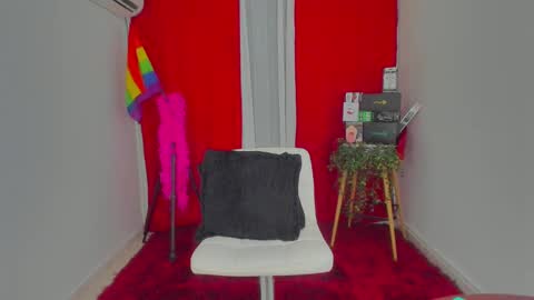 Snapshot of mysweetdanny chatting on 5, 12, 2024 IG belladanielab online show from 5, 12, 2024