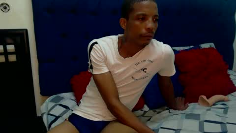 Snapshot of mzansihottestcouple chatting on 20, 2, 2025 mzansihottestcouple online show from 20, 2, 2025