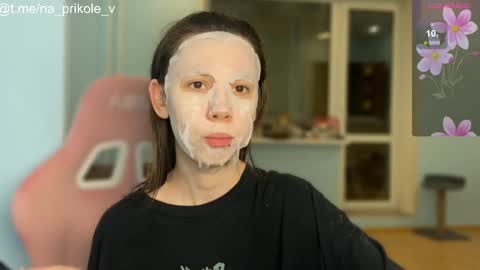 Vanessa and Julia  online show from 12, 11, 2025