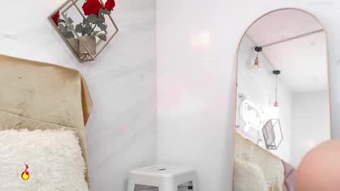 naamah_b online show from 3, 3, 2025