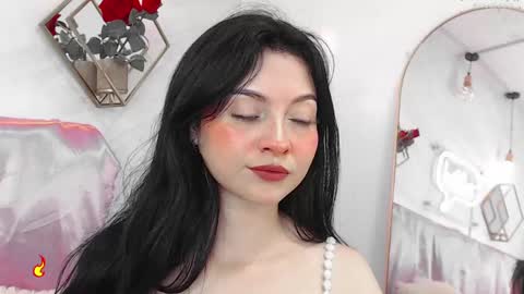 naamah_b online show from 6, 3, 2025