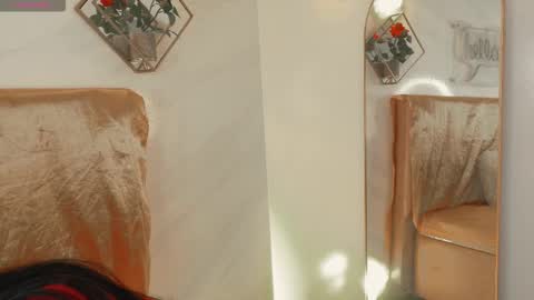 naamah_b online show from 20, 12, 2025