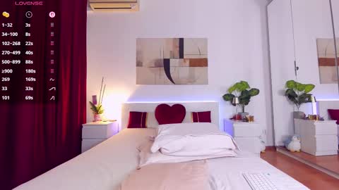 Nadia online show from 25, 11, 2025