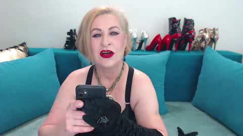 Snapshot of nadiafemdom chatting on 15, 5, 2026 NadiaFemDom online show from 15, 5, 2026